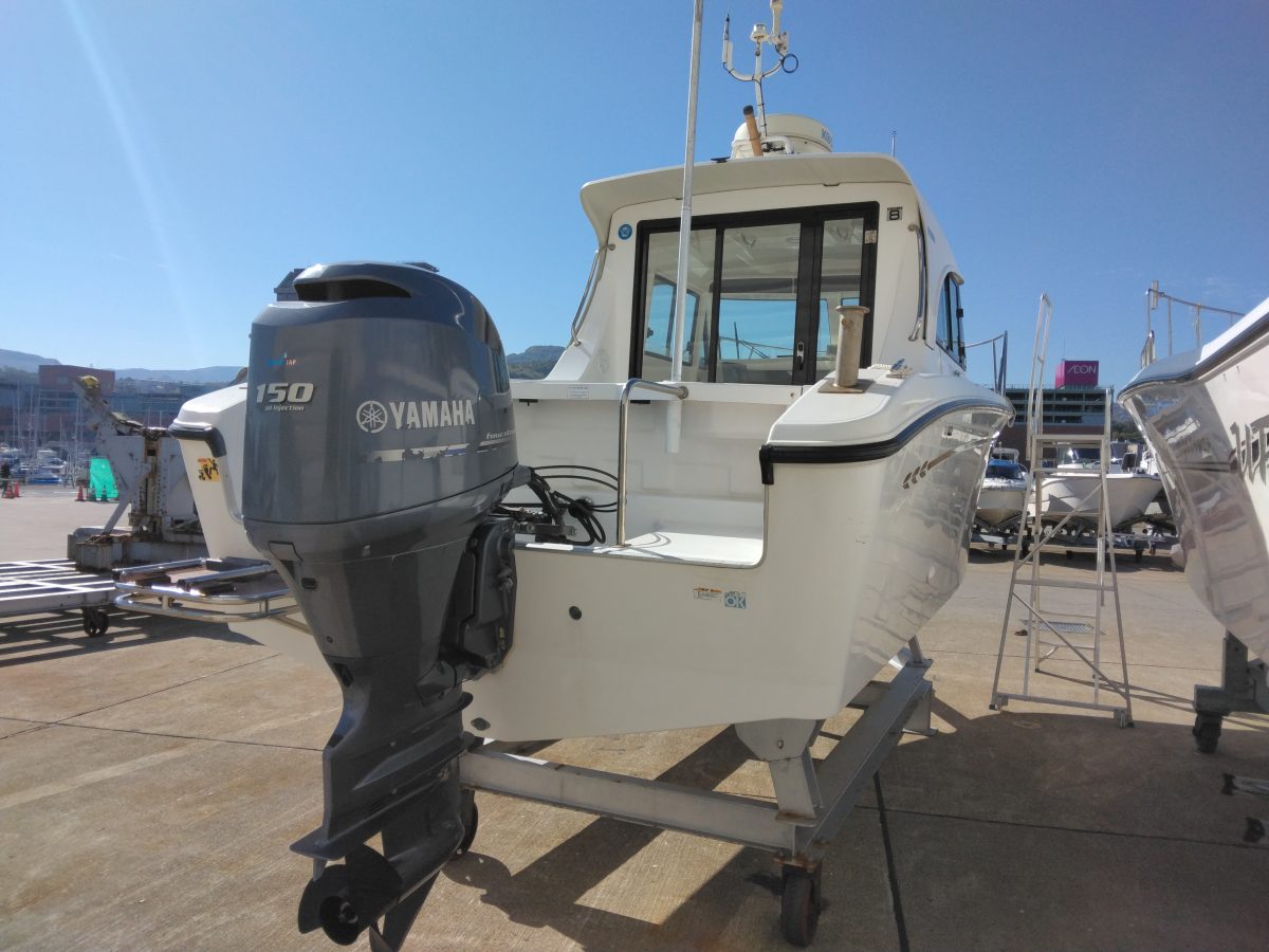 ヤマハFR-23教習艇仕様 | 小樽港マリーナ